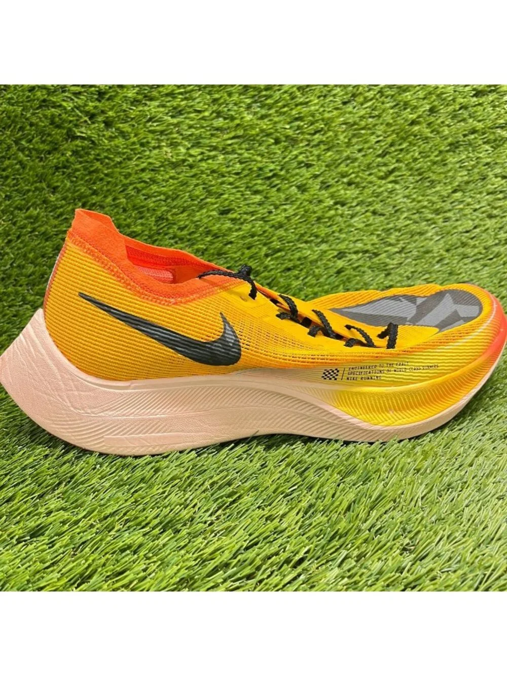 Nike ZoomX Vaporfly Next% 2 Mens Size 11.5 Gold Athletic Running Shoes Sneakers